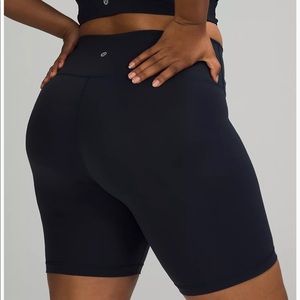 Lululemon Wunder Train High Rise Short 8”